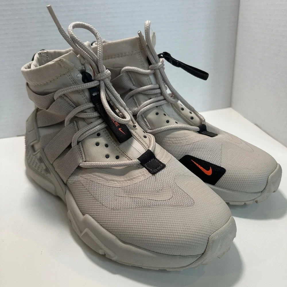NIKE‎ AIR HUARACHE GRIPP MEN AO1730-003 US MEN 9  DESERT SAND EUC